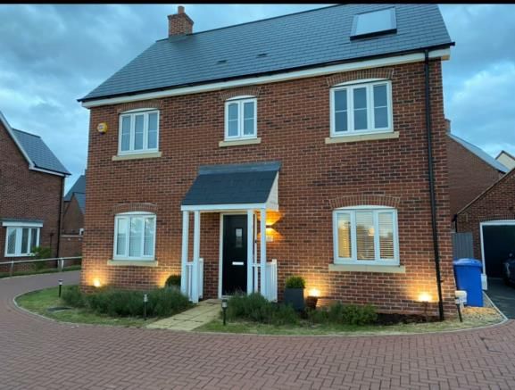 3 bed property to rent in Arden Road, Desborough, Kettering NN14, £1,450 pcm