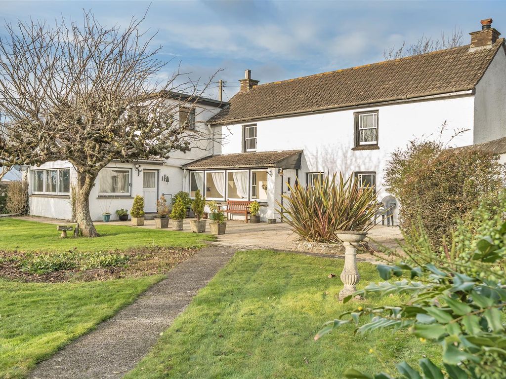 3 bed cottage for sale in Hendra Croft, Newquay TR8, £525,000
