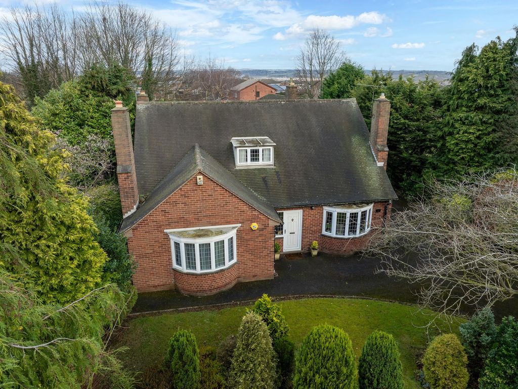 4 bed detached bungalow for sale in South Ridge, Hollow Lane, Mosborough, Sheffield S20, £475,000