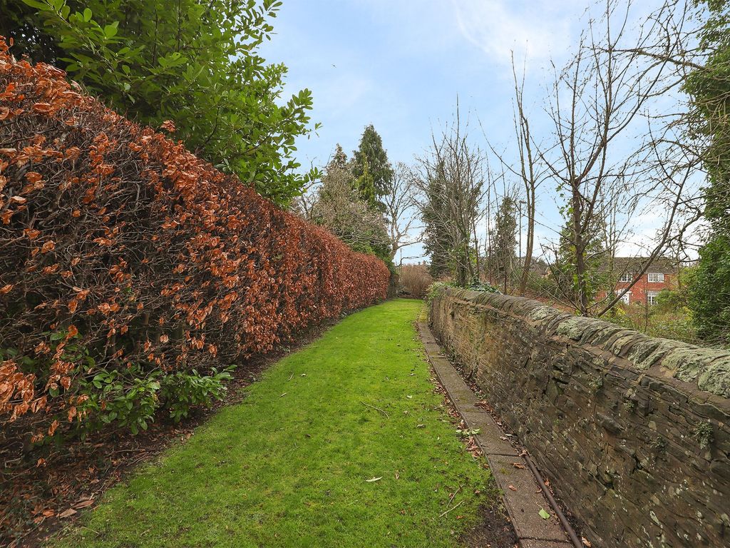 4 bed detached bungalow for sale in South Ridge, Hollow Lane, Mosborough, Sheffield S20, £475,000