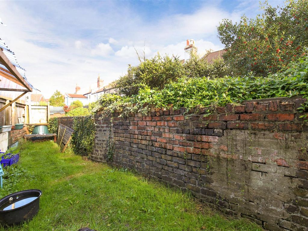 3 bed property for sale in Thornleigh Road, Horfield, Bristol BS7, £450,000