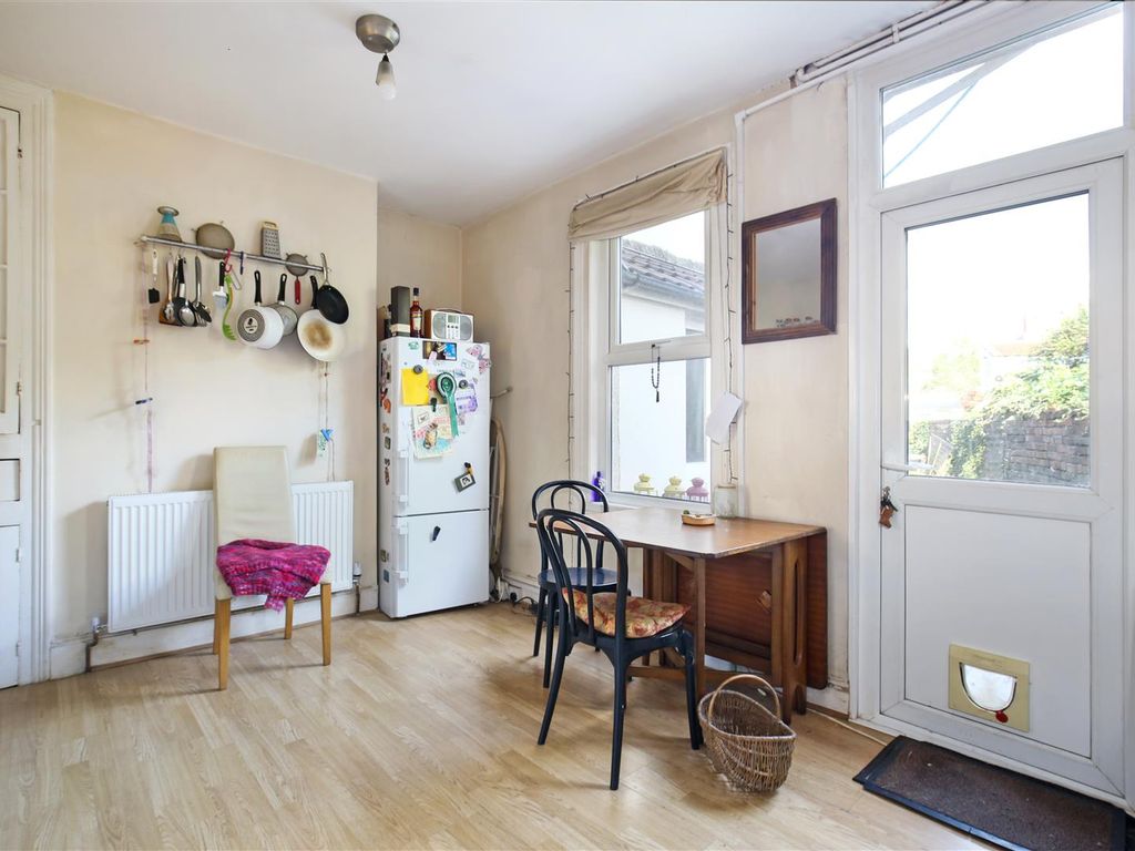 3 bed property for sale in Thornleigh Road, Horfield, Bristol BS7, £450,000