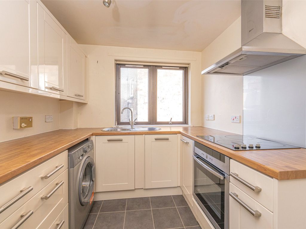 2 bed flat for sale in New Orchardfield, Edinburgh EH6, £195,000