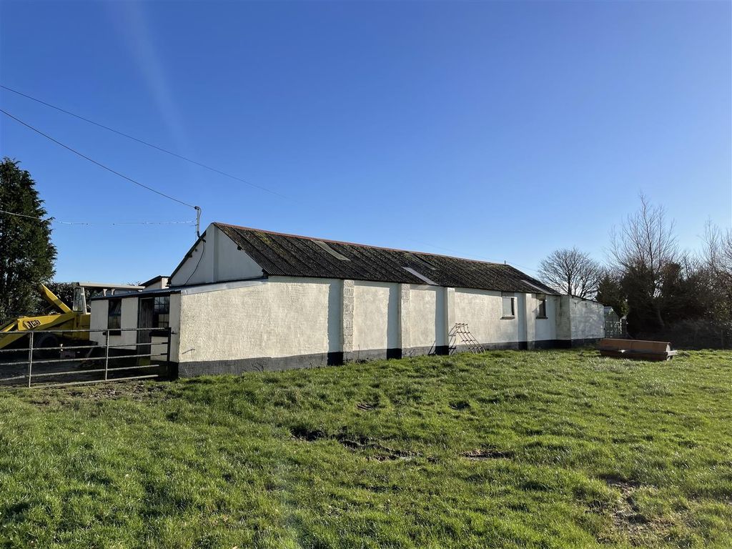 3 bed property for sale in Chulmleigh EX18, £225,000