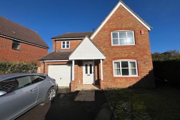 4 bed detached house to rent in Anvil Way, Tadley RG26, £1,750 pcm