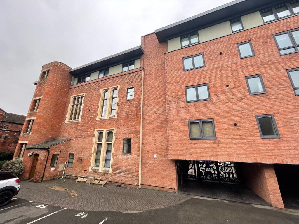 2 bed flat to rent in 4 Wylds Lane, Worcester WR5, £875 pcm