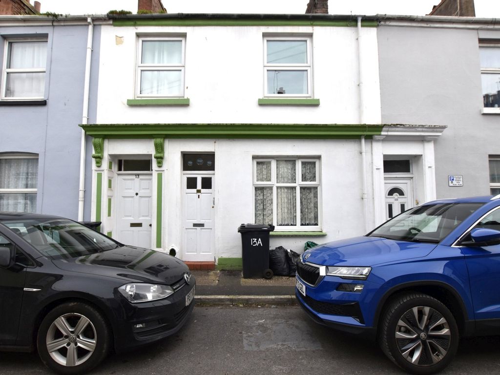 2 bed flat to rent in New Street, Exmouth, Devon EX8, £875 pcm
