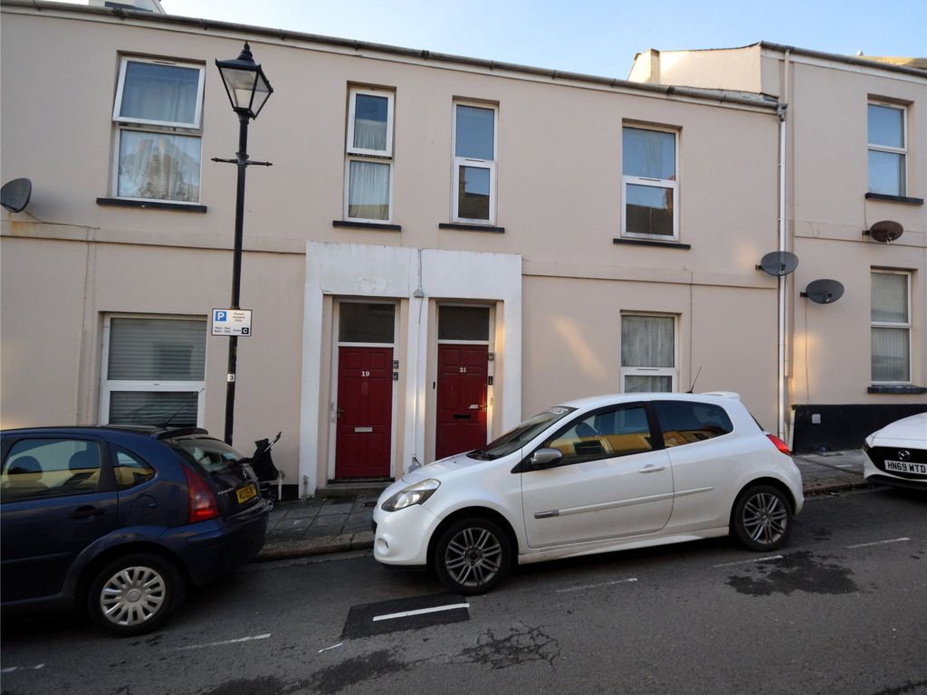 2 bed flat to rent in Clifton Street, Plymouth PL4, £850 pcm