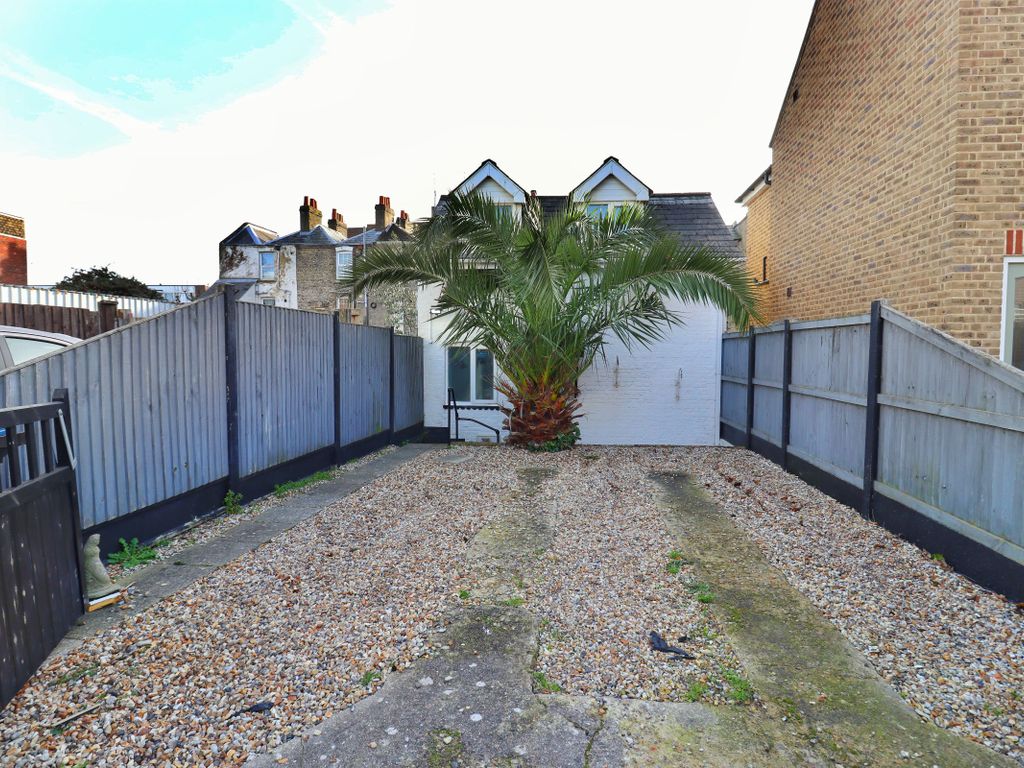 1 bed detached house to rent in School Lane, Ramsgate CT11, £1,000 pcm