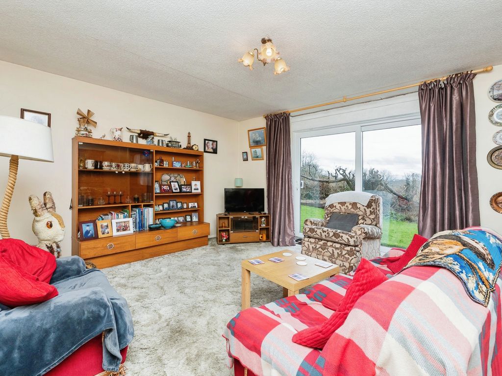 2 bed flat for sale in Allison Road, Brislington, Bristol BS4, £200,000
