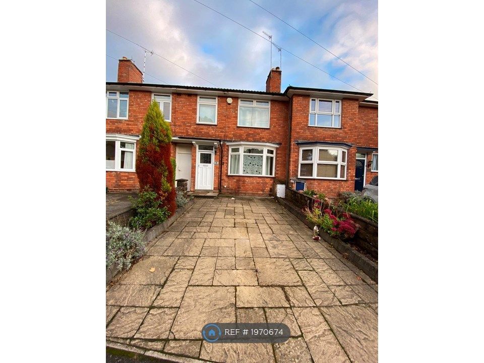3 bed terraced house to rent in Seaton Grove, Birmingham B13, £1,350 pcm
