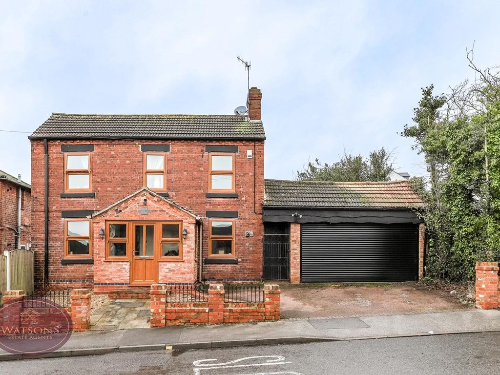 3 bed detached house for sale in Baker Road, Newthorpe, Nottingham NG16, £350,000