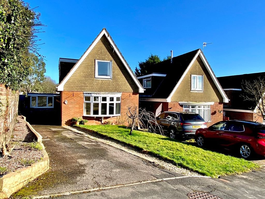 3 bed detached house for sale in Roman Reach, Caerleon, Newport NP18, £289,950