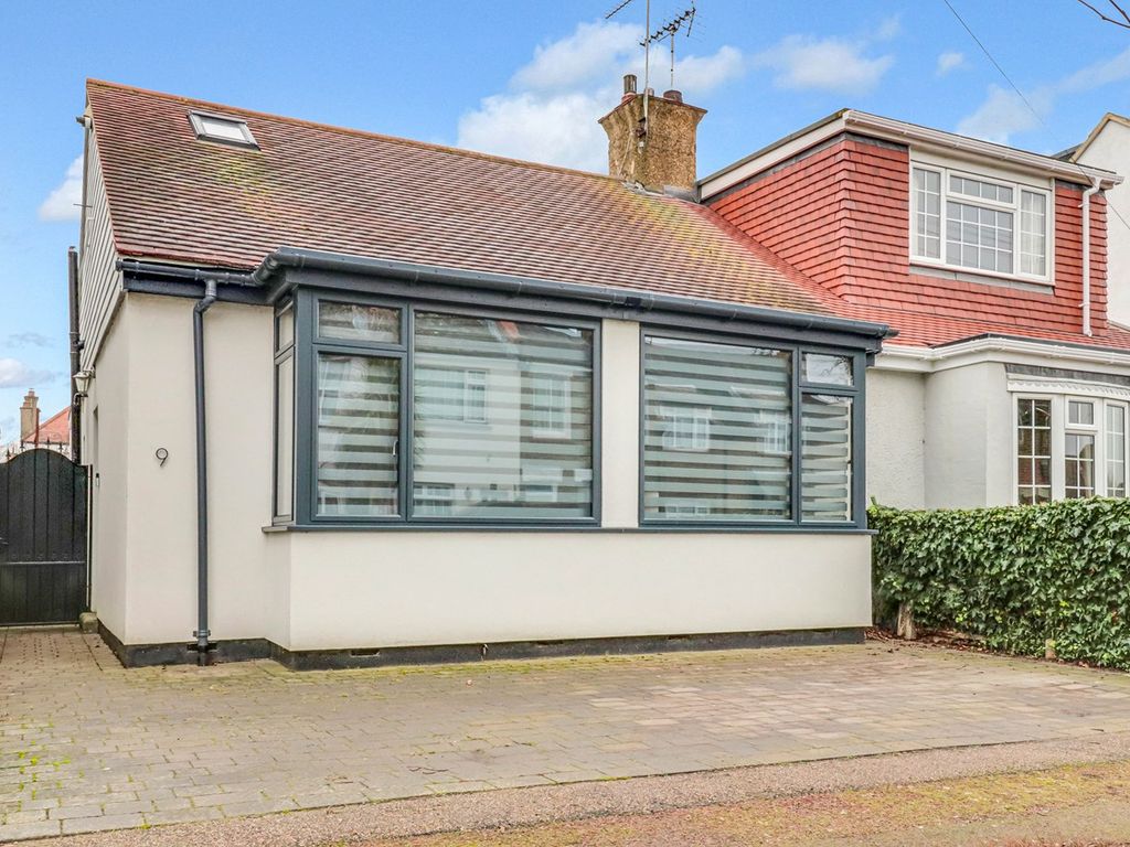 3 bed semi-detached bungalow for sale in Armitage Road, Thorpe Bay SS1, £475,000