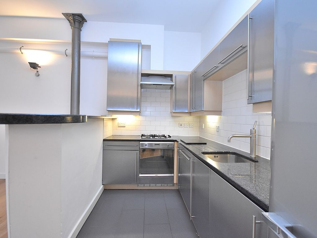 2 bed flat for sale in Brockton Street, Northampton NN2, £190,000