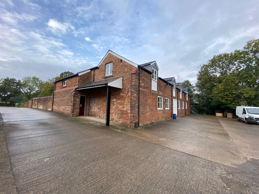 Industrial to let in Barn 1 Oakbank Court, Bolesworth Road, Tattenhall, Cheshire CH3, £30,200 pa