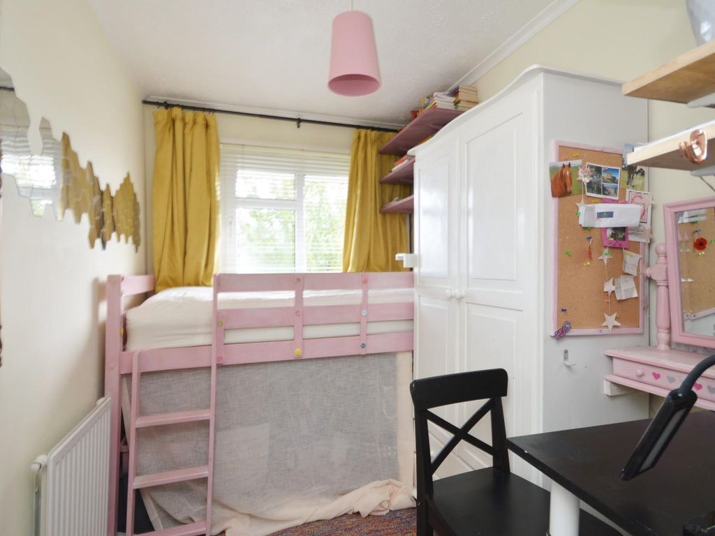 3 bed terraced house for sale in Charlton Road, Keynsham, Bristol BS31, £290,000
