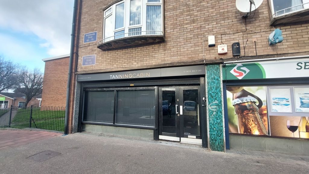 Retail premises to let in Ambleside Drive, Warndon, Worcester WR4, £10,000 pa