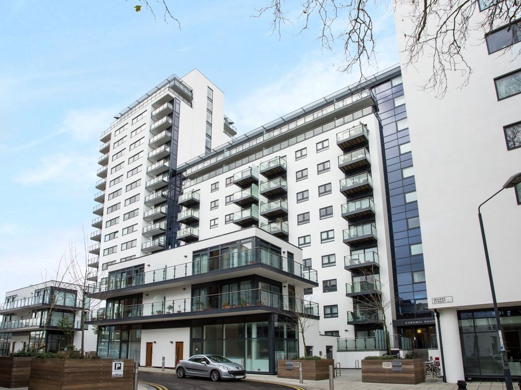 2 bed flat to rent in Cornmill House, Wharf Street, Deptford SE8, £2,037 pcm