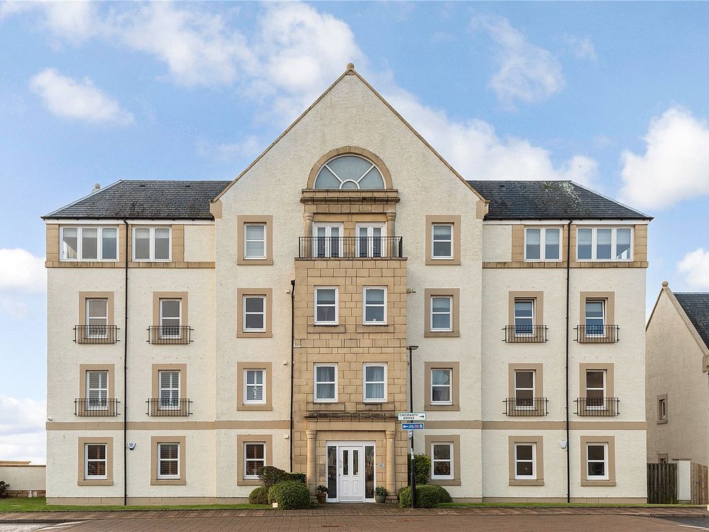 2 bed flat for sale in Harbourside, Inverkip, Greenock, Inverclyde PA16, £195,000