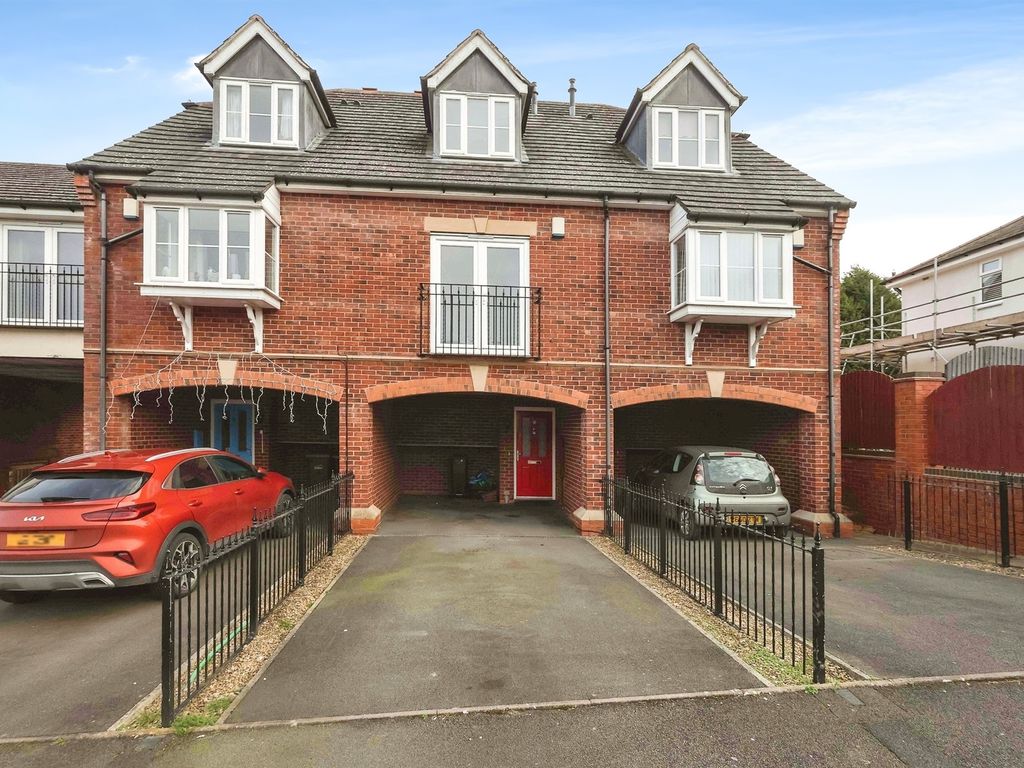 3 bed terraced house for sale in George Road, Halesowen B63, £215,000