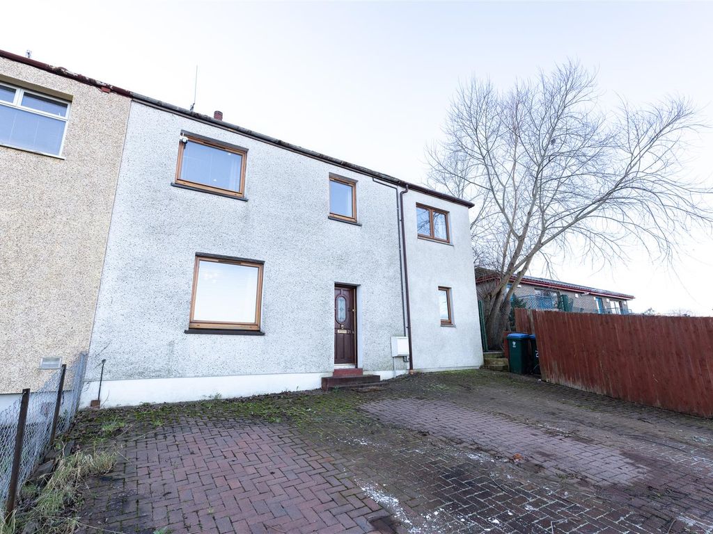 4 bed property for sale in Glenshee Crescent, Perth PH2, £219,950