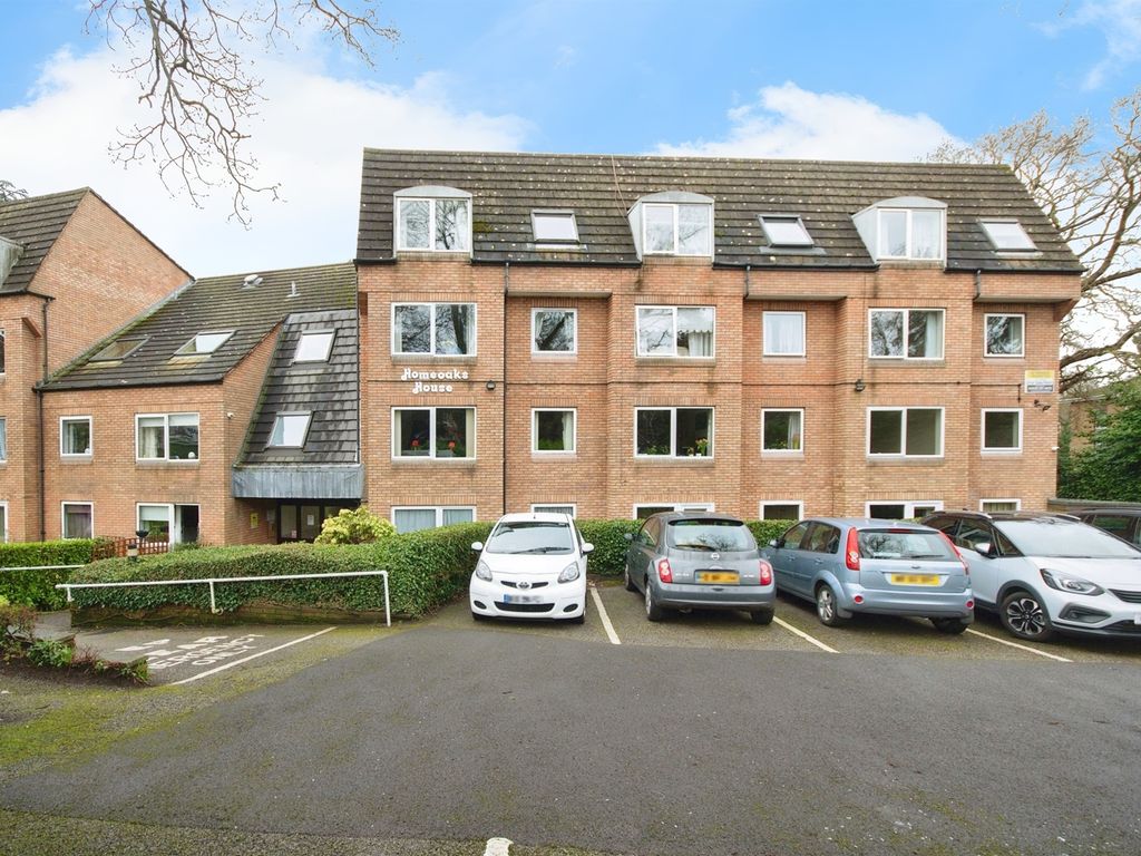 1 bed flat for sale in Wimborne Road, Winton, Bournemouth BH2, £60,000