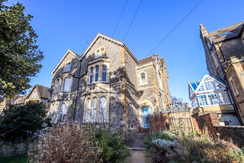 2 bed flat for sale in Albert Road, Clevedon BS21, £277,500