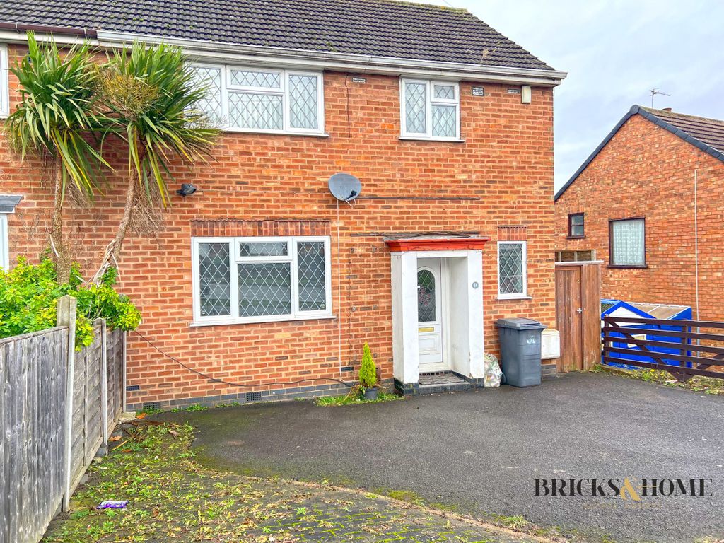 3 bed semi-detached house for sale in Heacham Drive, Leicester LE4, £325,000