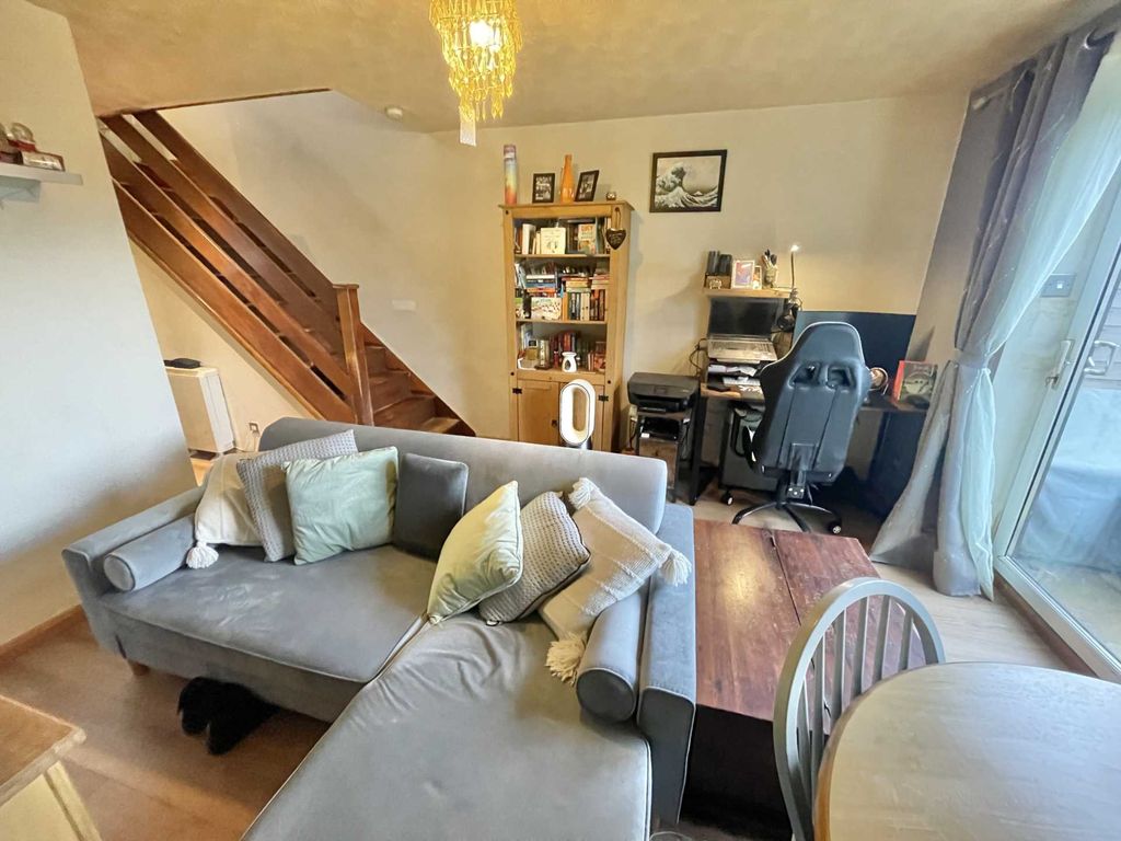 1 bed terraced house for sale in Kennet Close, Berinsfield OX10, £200,000