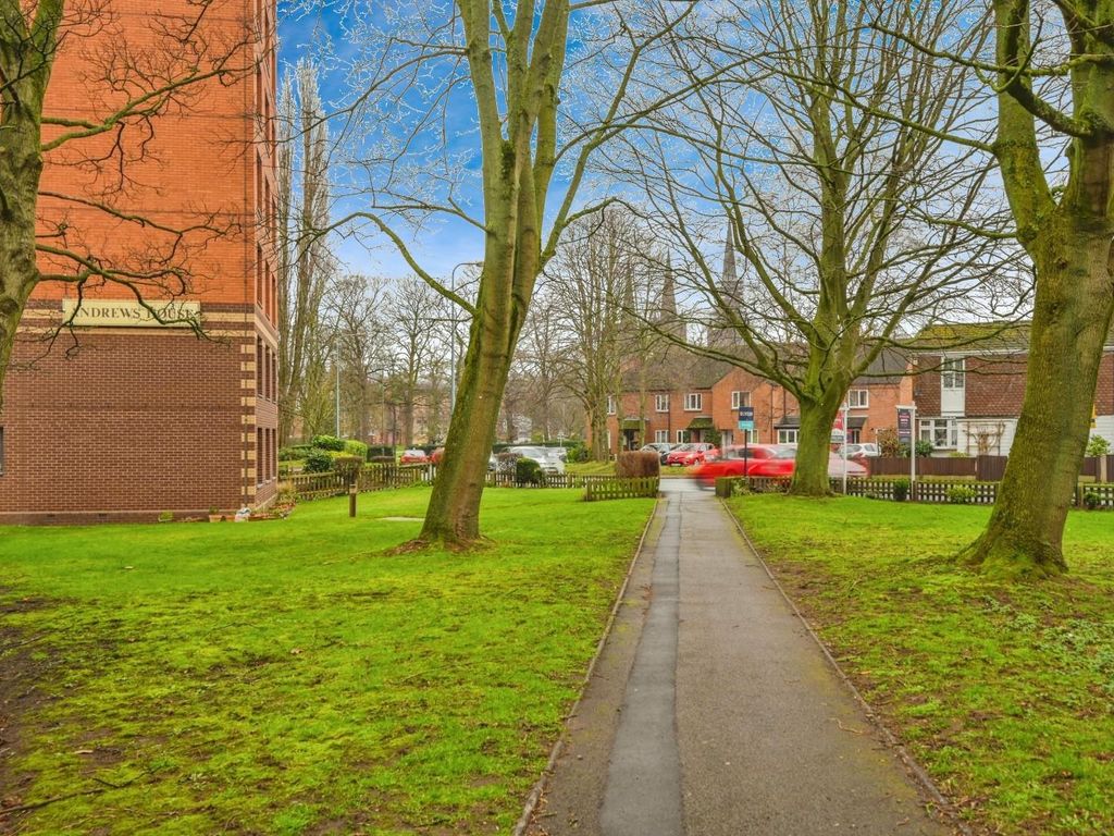1 bed flat for sale in Lower Sandford Street, Lichfield WS13, £110,000
