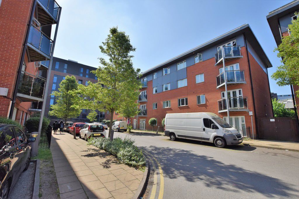 2 bed flat for sale in Conisbrough Keep, Coventry CV1, £115,000