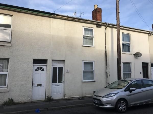 2 bed terraced house to rent in Nelson Street, Tredworth, Gloucester GL1, £1,250 pcm