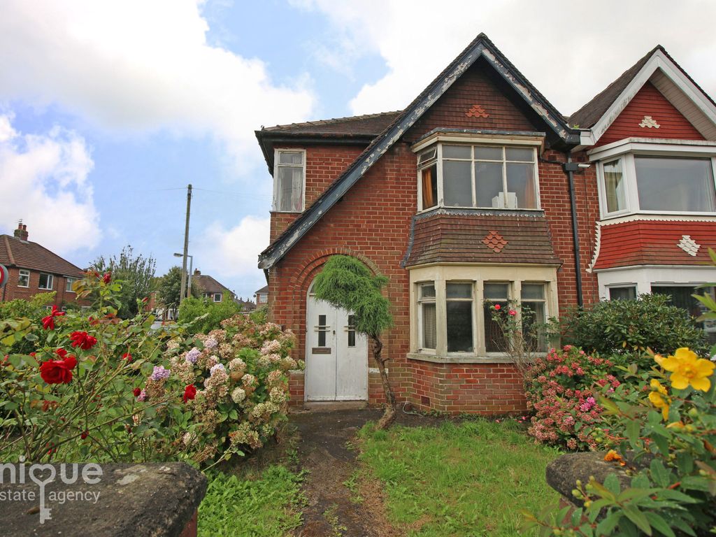 3 bed semi-detached house for sale in Victoria Road East, Thornton-Cleveleys FY5, £100,000