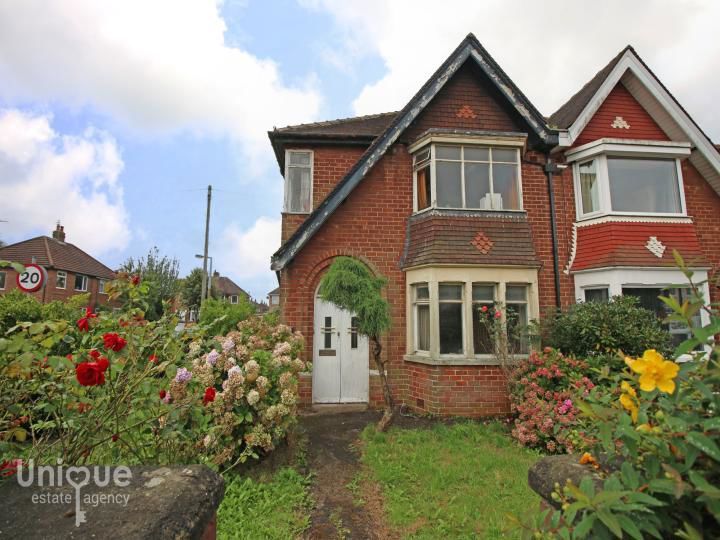 3 bed semi-detached house for sale in Victoria Road East, Thornton-Cleveleys FY5, £100,000