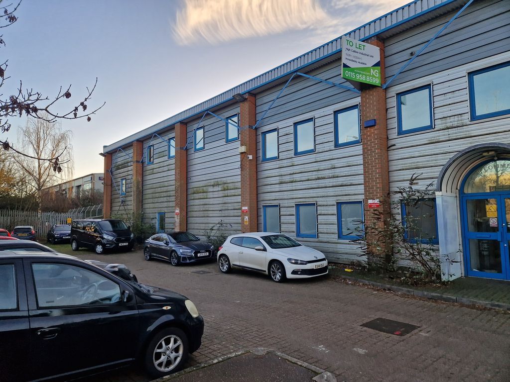 Warehouse to let in Start Hill, Bishop's Stortford CM22, £165,750 pa