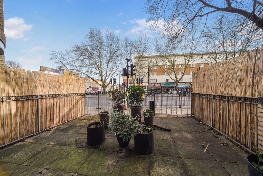 1 bed flat for sale in Canonbury Street, London N1, £380,000