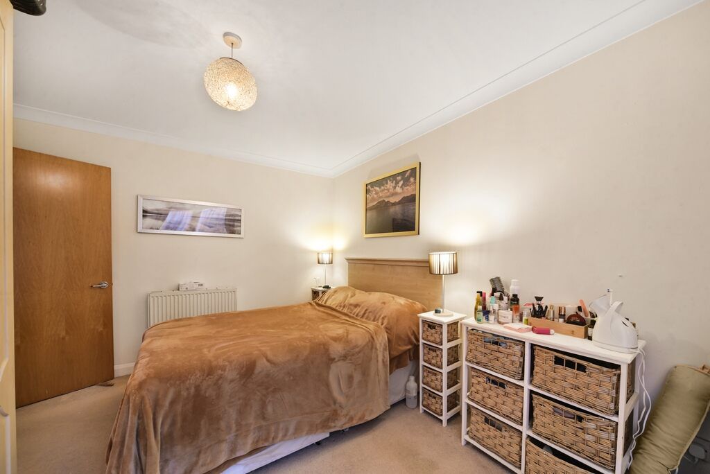 1 bed flat for sale in Canonbury Street, London N1, £380,000