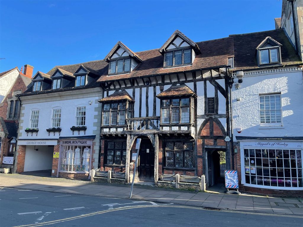 1 bed flat for sale in George House, High Street, Henley In Arden B95, £319,950