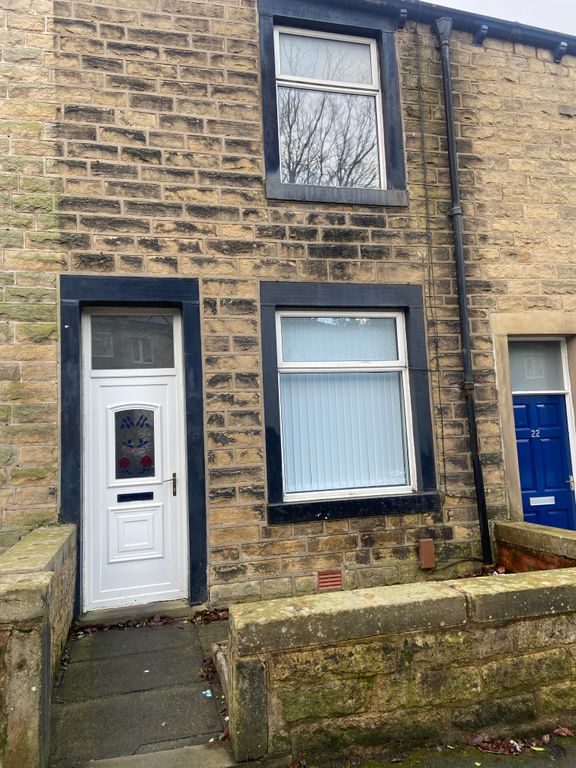 2 bed terraced house to rent in Fern Street, Colne BB8, £450 pcm