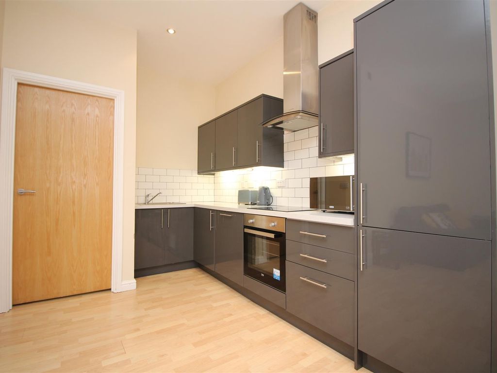 2 bed flat to rent in Grainger Street, Newcastle Upon Tyne NE1, £1,395 pcm