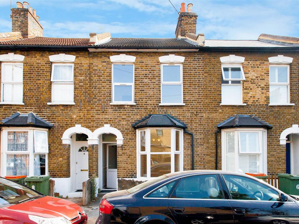 2 bed property to rent in Eric Road, London E7, £2,000 pcm
