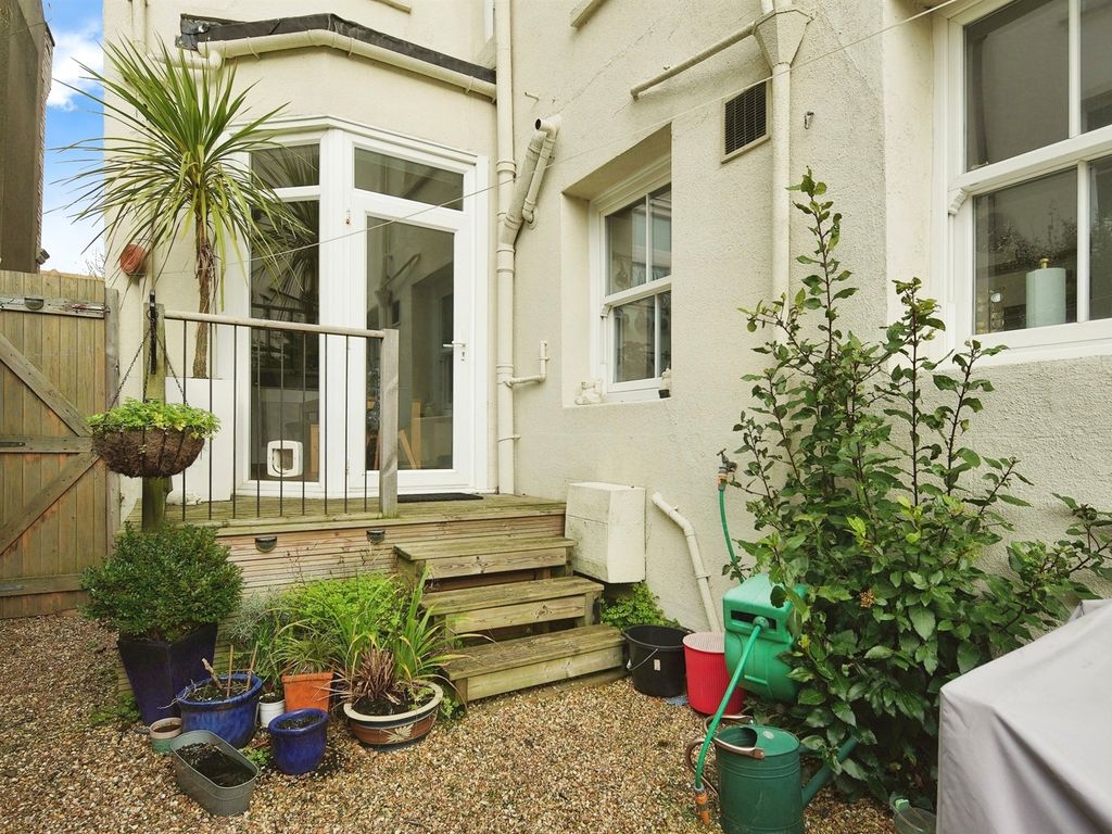 5 bed terraced house for sale in Portland Road, Hove BN3, £950,000