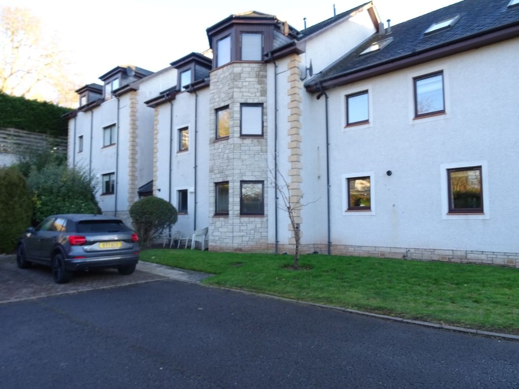 2 bed flat to rent in Richmond Court, West End, Dundee DD2, £900 pcm