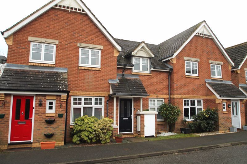 2 bed terraced house to rent in Maybush Gardens, Prestwood, Great Missenden HP16, £1,695 pcm