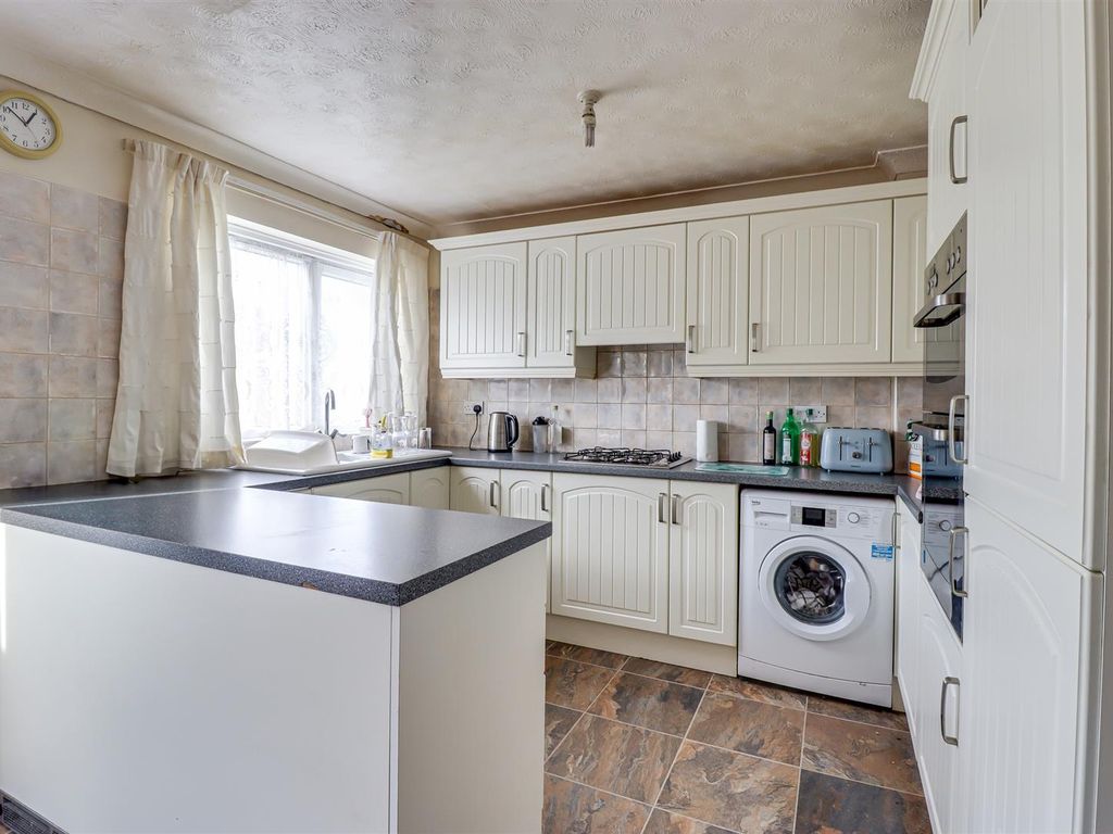 3 bed end terrace house for sale in Lower Crescent, Linford, Stanford-Le-Hope SS17, £365,000