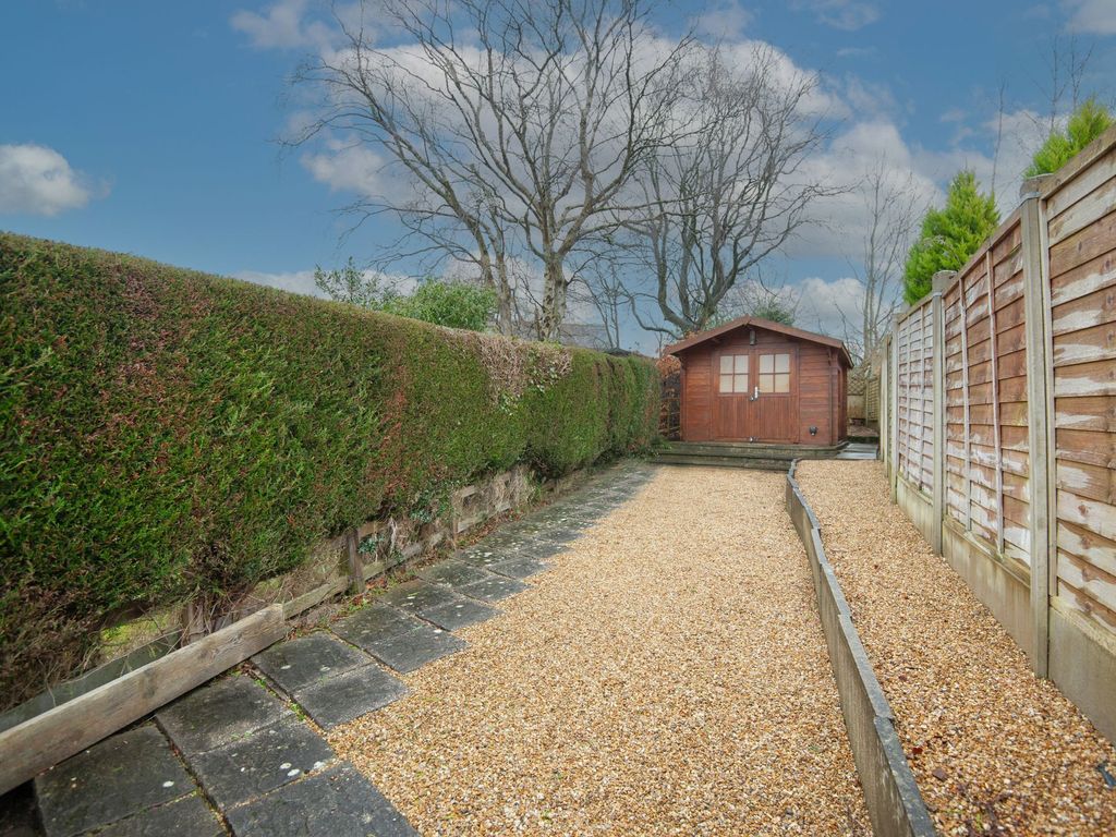 2 bed detached bungalow for sale in Amber Lane, Ashover S45, £475,000