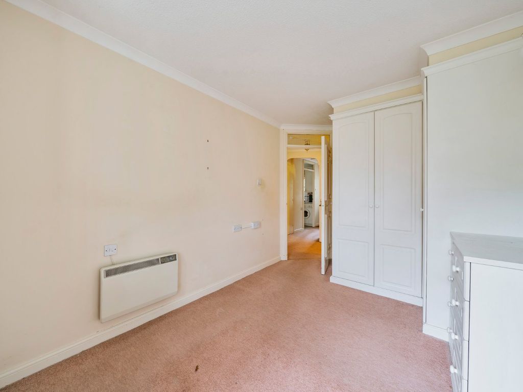 2 bed flat for sale in The Waterloo, Cirencester, Gloucestershire GL7, £160,000