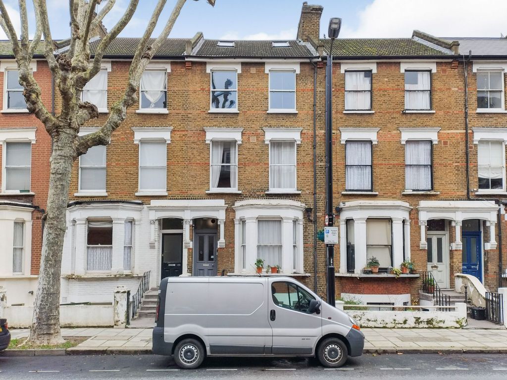 1 bed flat for sale in Shirland Road, London W9, £240,000