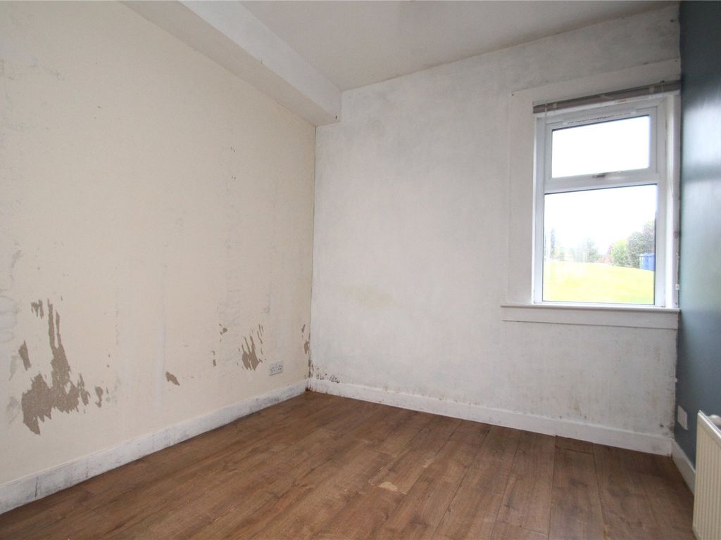 3 bed flat for sale in Mill Of Gryffe Road, Bridge Of Weir PA11, £90,000